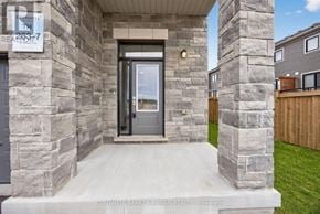 Barrie townhouse for rent - 29 MILADY CRESCENT