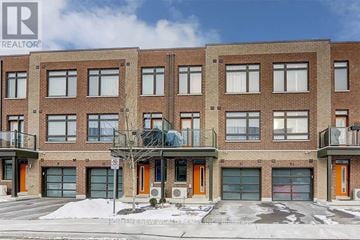 Vaughan (Vaughan Grove) townhouse for rent - 17 TAUTON STREET