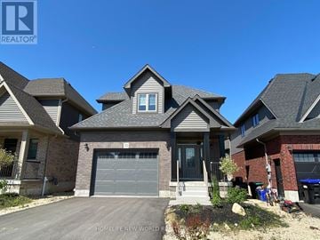Collingwood apartment for rent - 70 MCLEAN AVENUE