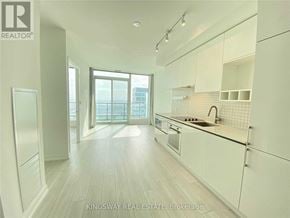 Vaughan (Vaughan Corporate Centre) condo for rent - PH05 - 898 PORTAGE PARKWAY PH05