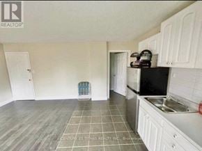 Toronto (Clairlea-Birchmount) townhouse for rent - LOWER - 11 ETIENNE STREET Lower