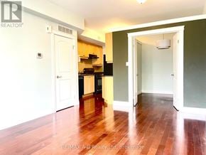 Kitchener townhouse for rent - 204 - 555 KING STREET E 204
