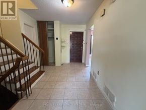 Toronto (Agincourt North) apartment for rent - 43 BUSHMILLS SQUARE
