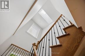 Toronto (Rosedale-Moore Park) townhouse for rent - 52 SHAFTESBURY AVENUE
