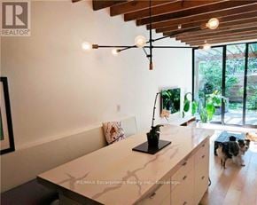 Toronto (High Park North) townhouse for rent - 1 - 2557 DUNDAS STREET W 1
