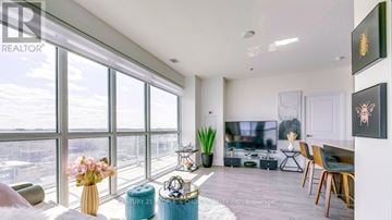 Oakville (Co Central) condo for rent - 1009 - 65 SPEERS ROAD 1009