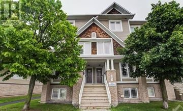 Ottawa townhouse for rent - A - 395 CHAPMAN MILLS DRIVE A