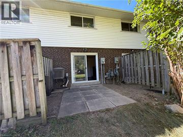 Waterloo townhouse for rent - 276 WESTCOURT Place