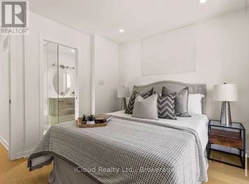 Toronto (Greenwood-Coxwell) apartment for rent - 386 COXWELL AVENUE