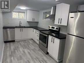 Milton (Om Old Milton) apartment for rent - LOWER - 377 MARTIN STREET LOWER