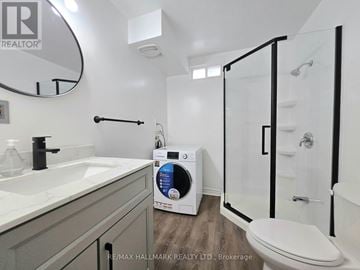 Richmond Hill (Mill Pond) apartment for rent - 49 HUNT AVENUE