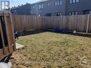 Ottawa townhouse for rent - 139 SWEETWATER LANE