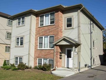 Waterloo apartment for rent - 14 Columbia Street West