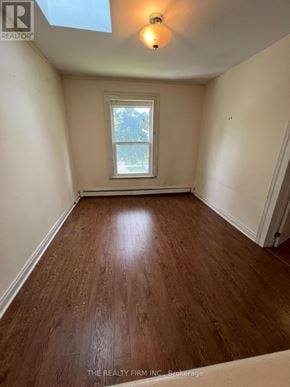 London South (South F) fourplex for rent - 3 - 22 VICTOR STREET 3
