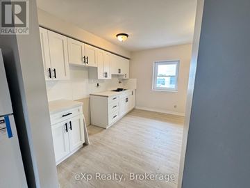 Quinte West (Trenton Ward) multi-family for rent - APT 2 - 2 KING STREET Apt 2