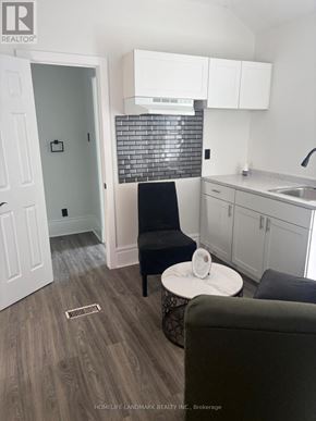 London East (East G) duplex for rent - UNIT 1 - 710 ADELAIDE STREET unit 1
