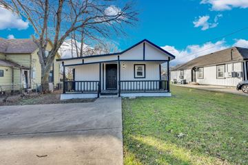 Midlothian apartment for rent - A small house with a black front porch and a blue trim.