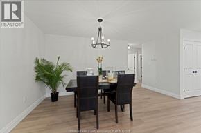 Windsor apartment for rent - A dining room with a table set for two.