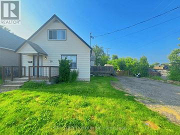 Fort Erie (Central) apartment for rent - A house with a yard is for sale.
