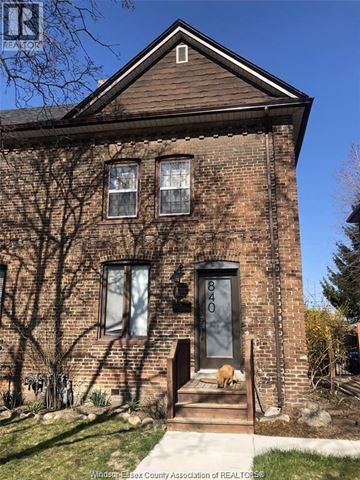 Windsor townhouse for rent - 840 MONMOUTH ROAD