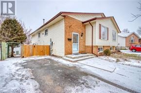 Kingston (Kingston East (Incl Barret Crt)) apartment for rent - MAIN FLOOR - 24 BERNADETTE COURT Main Floor