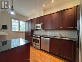 Toronto (Bridle Path-Sunnybrook-York Mills) townhouse for rent - 102 - 45 YORK MILLS ROAD 102