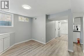 Welland (Lincoln/Crowland) apartment for rent - A room with a grey wall and a white door.