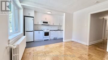 Toronto (Casa Loma) condo for rent - 218 - 396 AVENUE ROAD 218