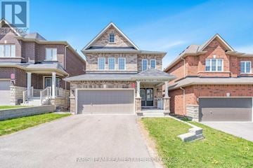 Barrie (Ardagh) apartment for rent - A large, two-story house with a garage is for sale.
