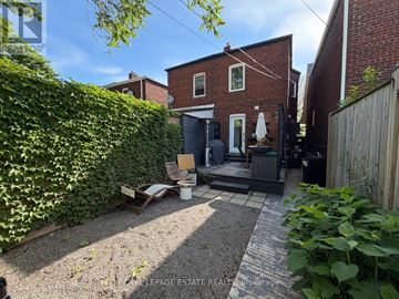 Toronto (South Riverdale) apartment for rent - 2 RUSHBROOKE AVENUE