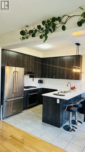 Ajax (Northwest Ajax) townhouse for rent - 5 HARDMAN LANE