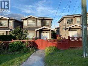 Burnaby duplex for rent - Main House 5838 PIONEER AVENUE Main House