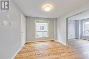 Cambridge apartment for rent - A room with a window and wooden flooring.