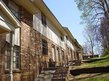 Winston-Salem apartment for rent - Skyview Townhomes