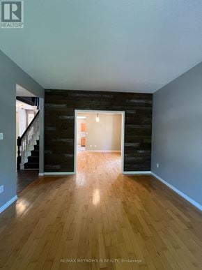 London North (North M) apartment for rent - 144 MEADOWOAK CRESCENT