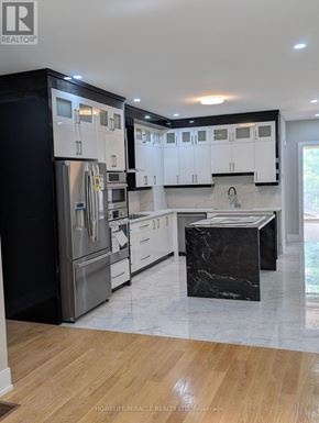 Toronto (Oakwood Village) apartment for rent - 2099 DUFFERIN STREET
