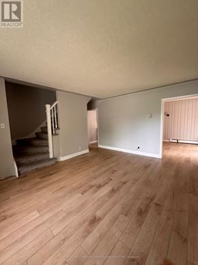 London South (South R) townhouse for rent - 1 - 627 COMMISSIONERS ROAD E 1