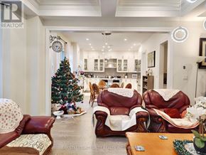 Richmond Hill (Observatory) apartment for rent - A living room with a Christmas tree and leather chairs.