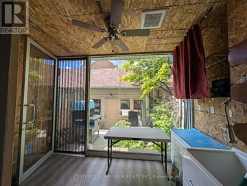Toronto (Rouge) townhouse for rent - 9544 SHEPPARD AVENUE E