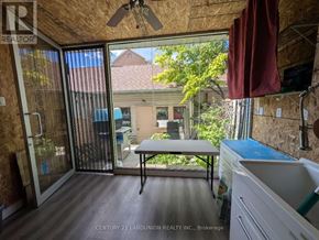 Toronto (Rouge) townhouse for rent - 9544 SHEPPARD AVENUE E