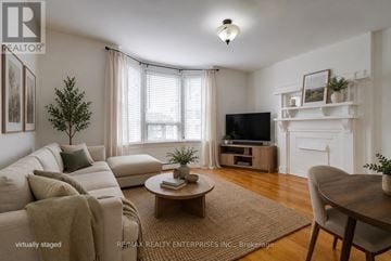 Toronto (South Riverdale) triplex for rent - 488 LOGAN AVENUE