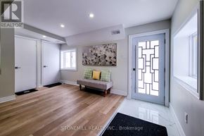 Woodstock (Woodstock - South) apartment for rent - A realtor photo of a room with a bench and a window.