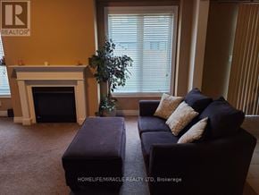 Niagara Falls (Brown) apartment for rent - 8054 BUCKEYE CRESCENT