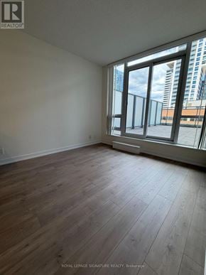 Toronto (Mount Pleasant West) condo for rent - 705 - 89 DUNFIELD AVENUE 705
