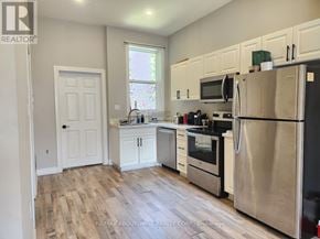 Hamilton (Stinson) fourplex for rent - 1A - 498 MAIN STREET E 1A