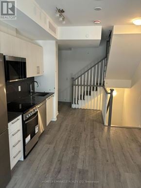 Toronto (Bathurst Manor) townhouse for rent - 61 - 861 SHEPPARD AVENUE W 61
