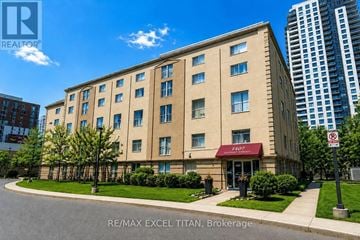 Toronto (Dovercourt-Wallace Emerson-Junction) condo for rent - A building with the number 1407 on it is shown.