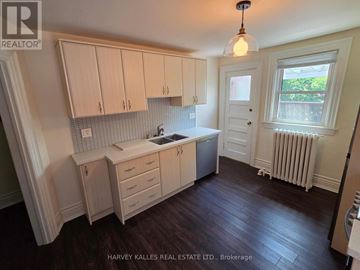Toronto (Lawrence Park South) apartment for rent - 2ND FLR - 3 GLENCAIRN AVENUE 2nd Flr