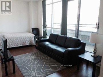 Toronto (Waterfront Communities) condo for rent - 815A - 8 TELEGRAM MEWS 815A