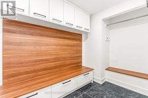 Toronto (New Toronto) apartment for rent - 24 TWENTY FIRST STREET